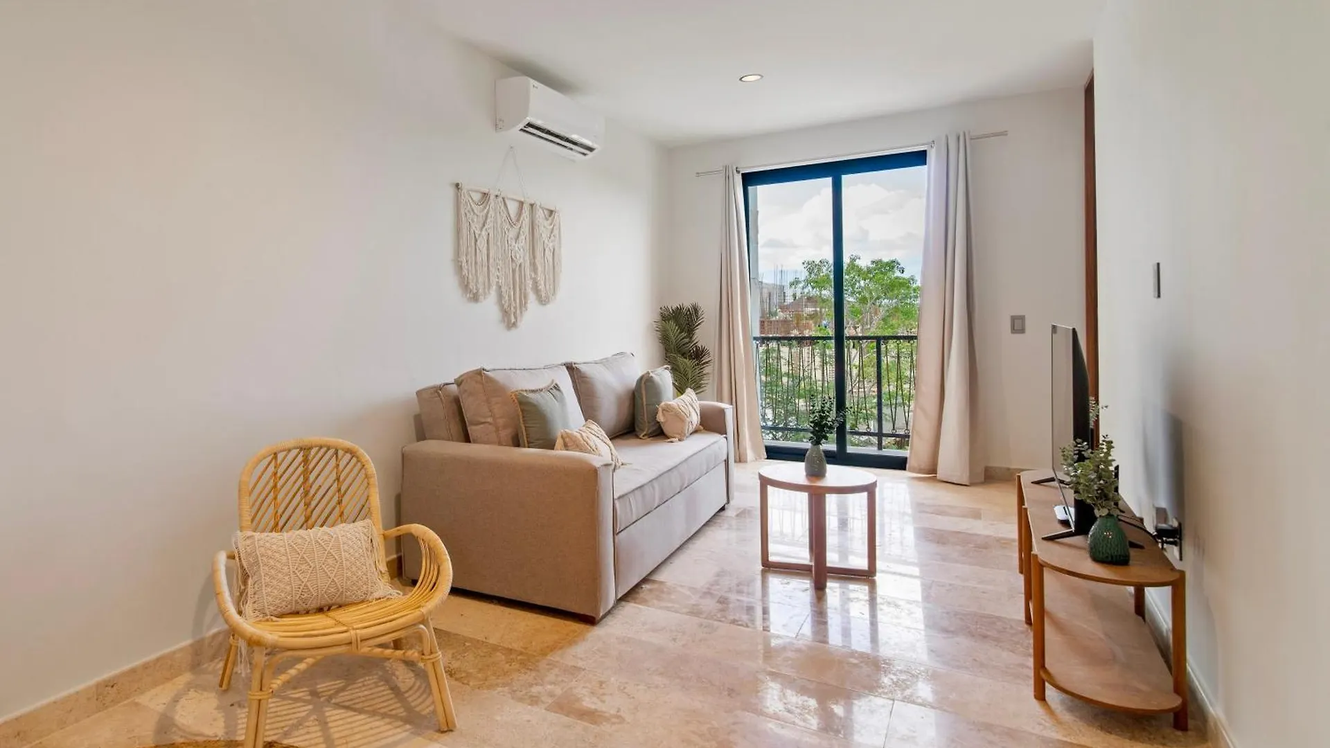 Charming Apartment Surrounded By Nature In Aldea Zama Tulum Meksika